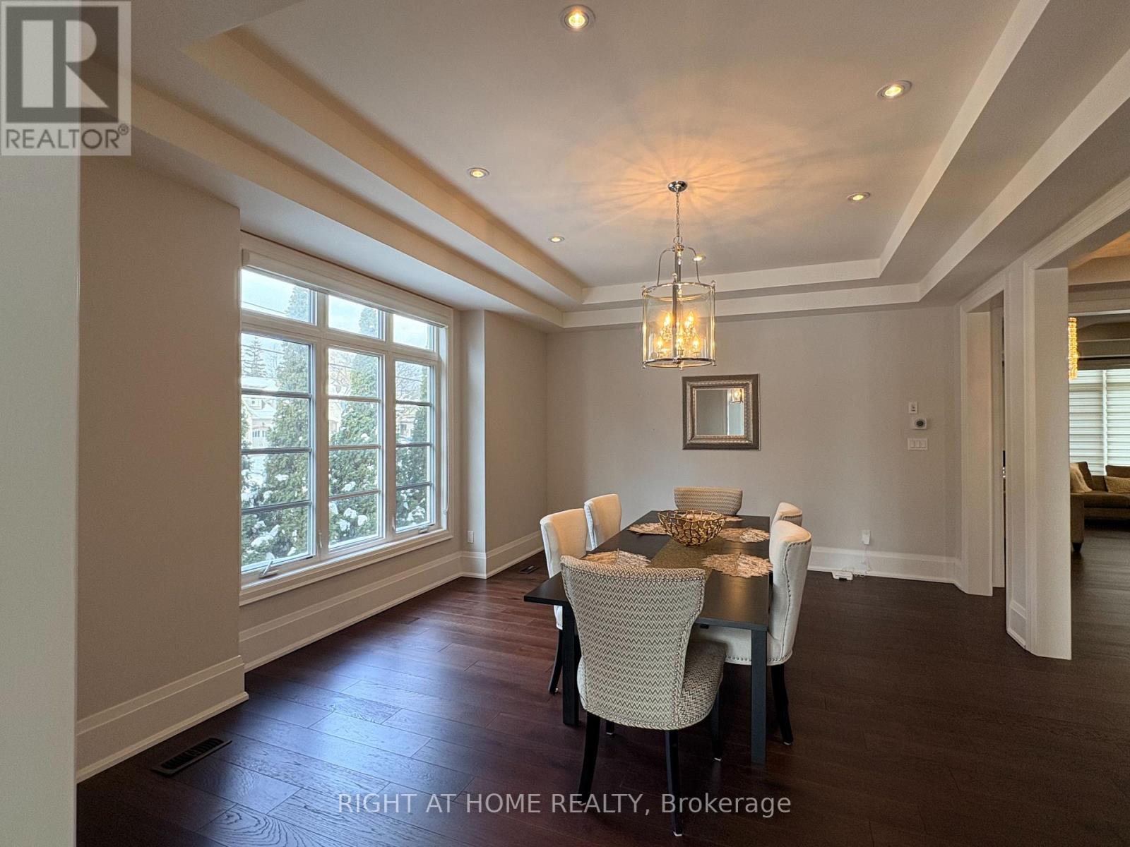 1 - 456 Lakeshore Road W, Oakville, Ontario  L6K 1S4 - Photo 9 - W12759820