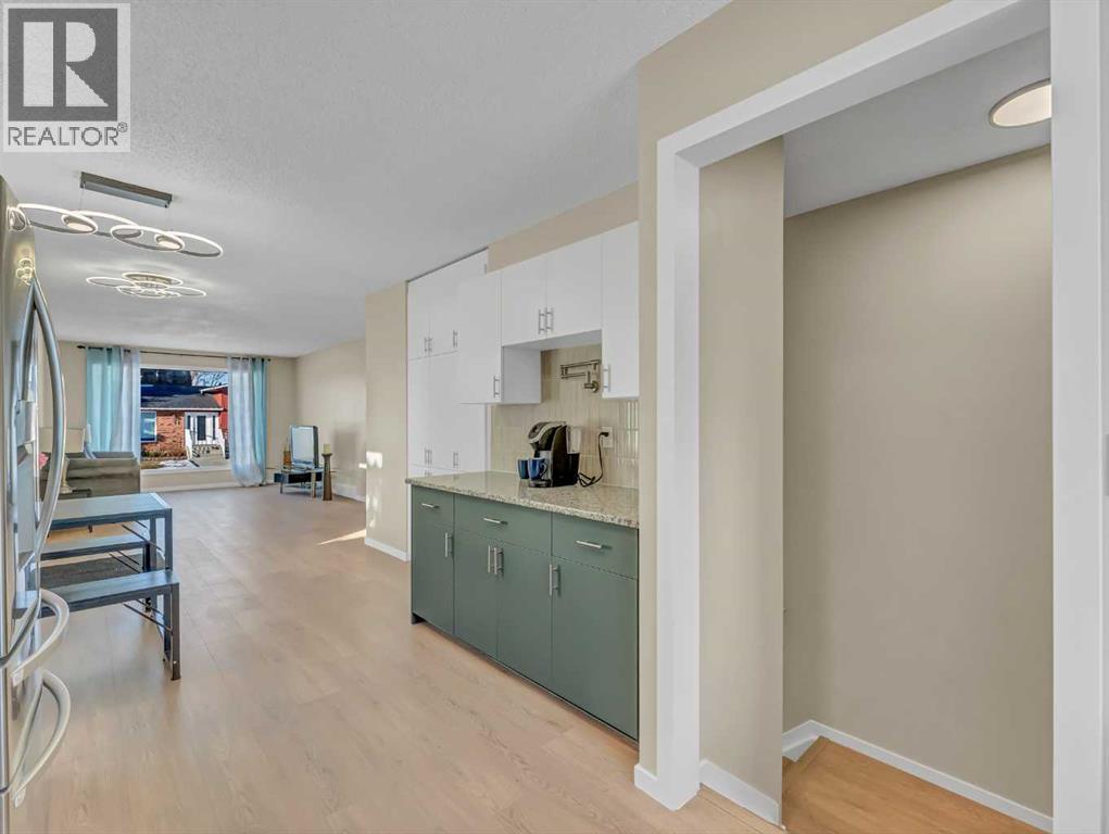 19 Rae Crescent Se, Medicine Hat, Alberta  T1B 3A2 - Photo 13 - A2279668