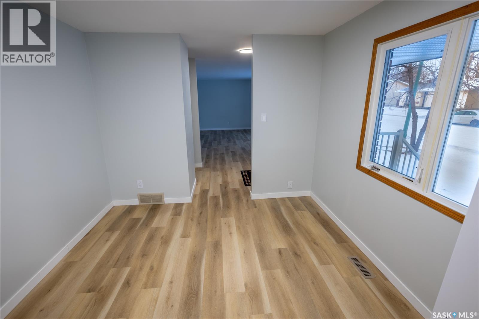 54 Buttercup Crescent Nw, Moose Jaw, Saskatchewan  S6J 1A4 - Photo 11 - SK027977