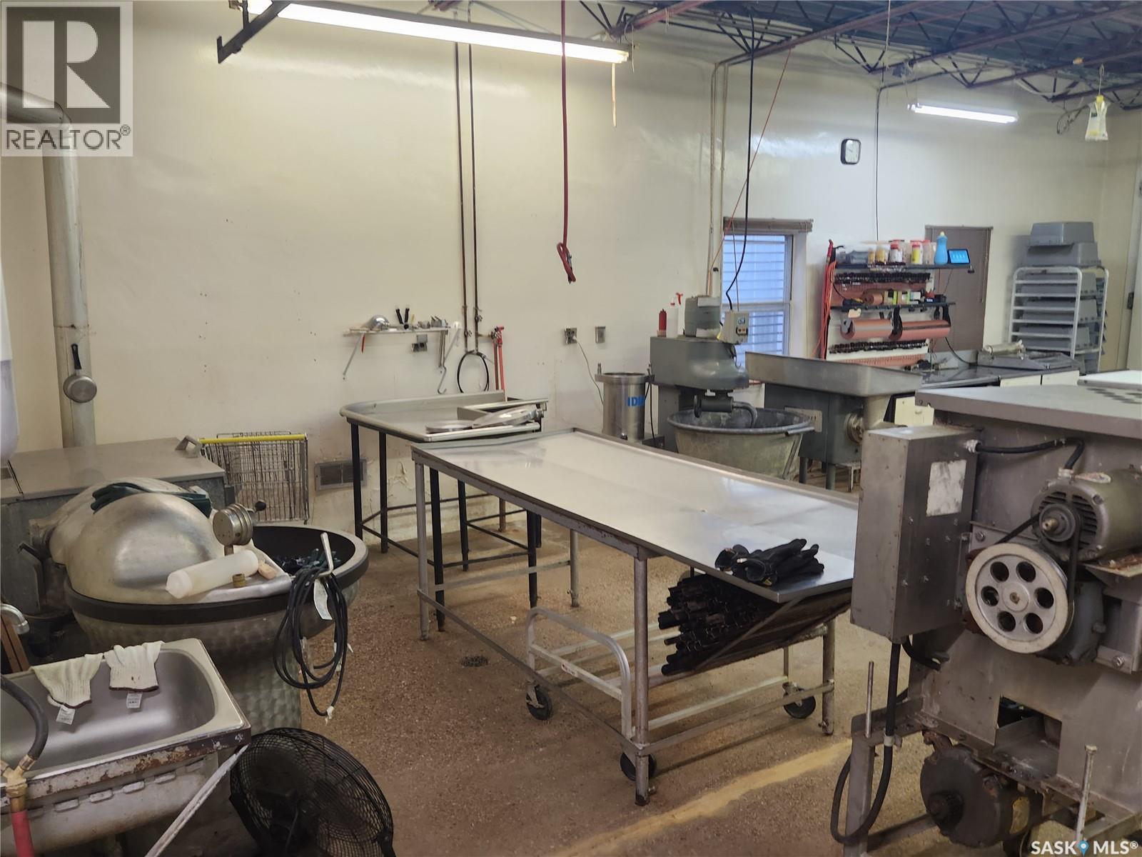 301 Franklin Street, Outlook, Saskatchewan  S0L 2N0 - Photo 9 - SK027934