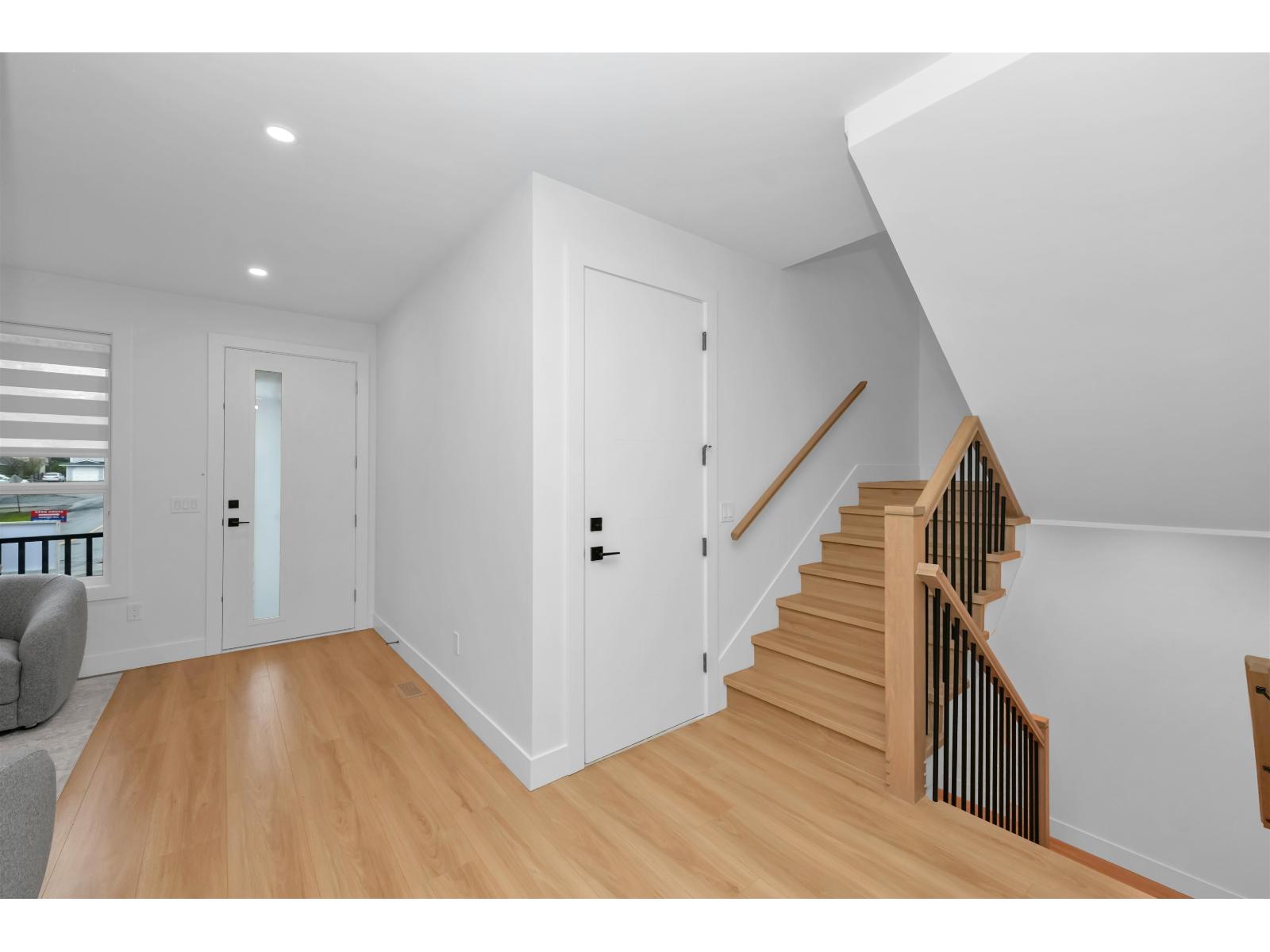 8 2168 Vinewood Street, Abbotsford, British Columbia  V2S 3S4 - Photo 8 - R3084953