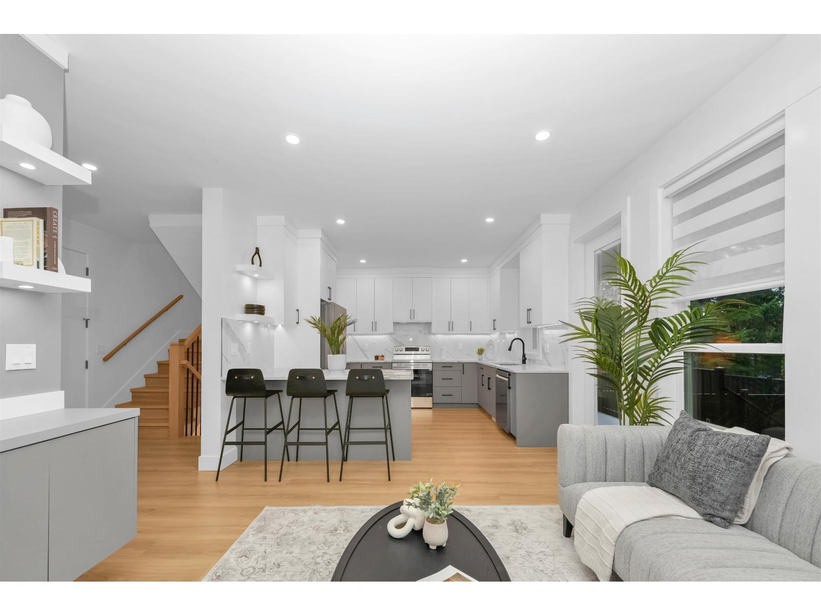 8 2168 Vinewood Street, Abbotsford, British Columbia  V2S 3S4 - Photo 6 - R3084953