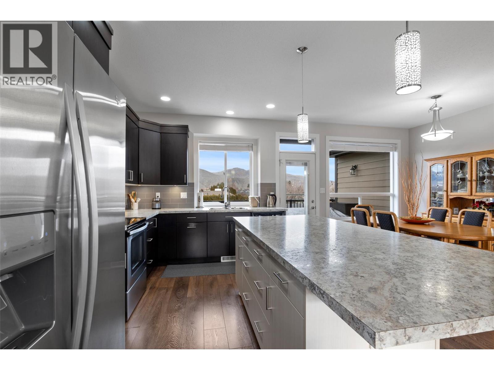 1726 Happyvale Avenue, Kamloops, British Columbia  V2B 4H5 - Photo 9 - 10373836