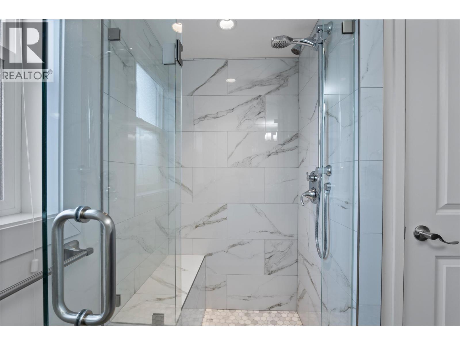 1726 Happyvale Avenue, Kamloops, British Columbia  V2B 4H5 - Photo 38 - 10373836