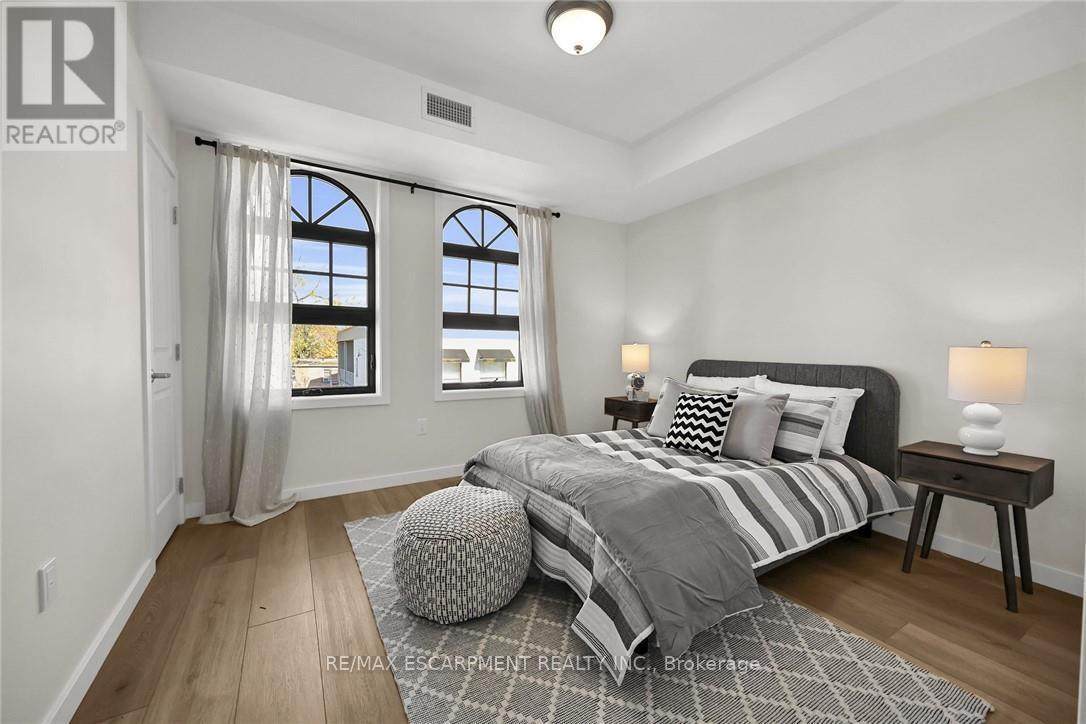 102 - 15 Talbot Street W, Haldimand, Ontario  N0A 1E0 - Photo 3 - X12759768