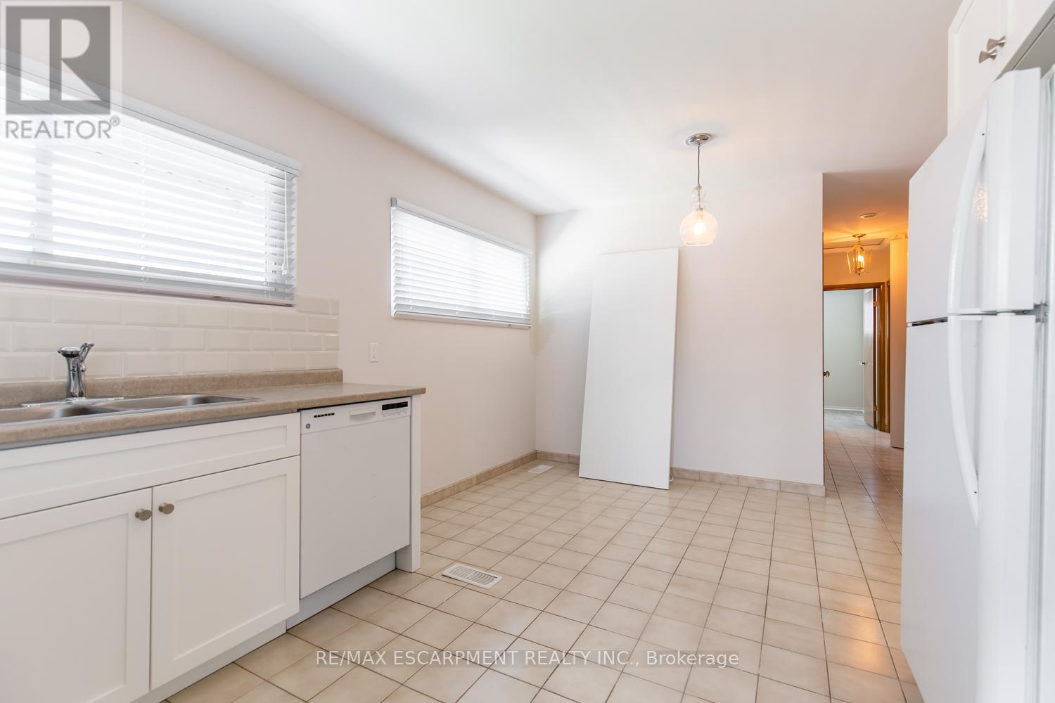 1 - 249 West 33rd Street, Hamilton, Ontario  L9C 5J7 - Photo 16 - X12759830