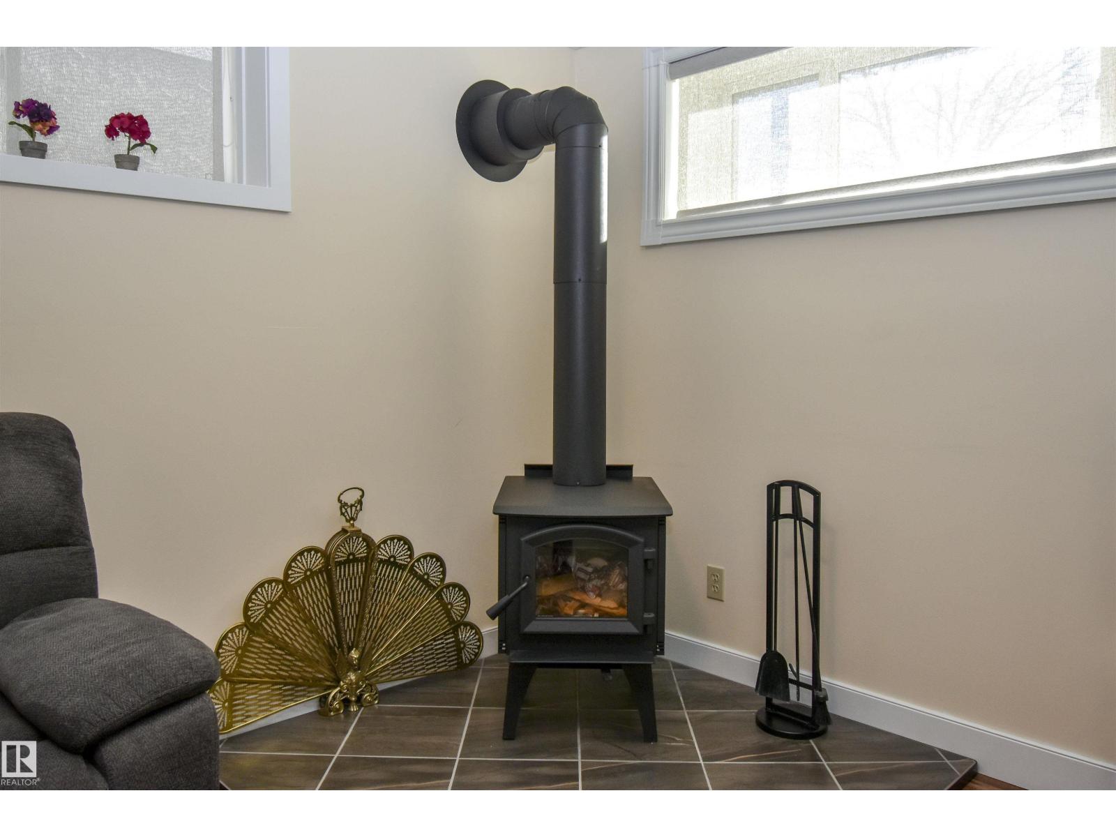 4042 37a Av Nw, Edmonton, Alberta  T6L 7A1 - Photo 27 - E4472264