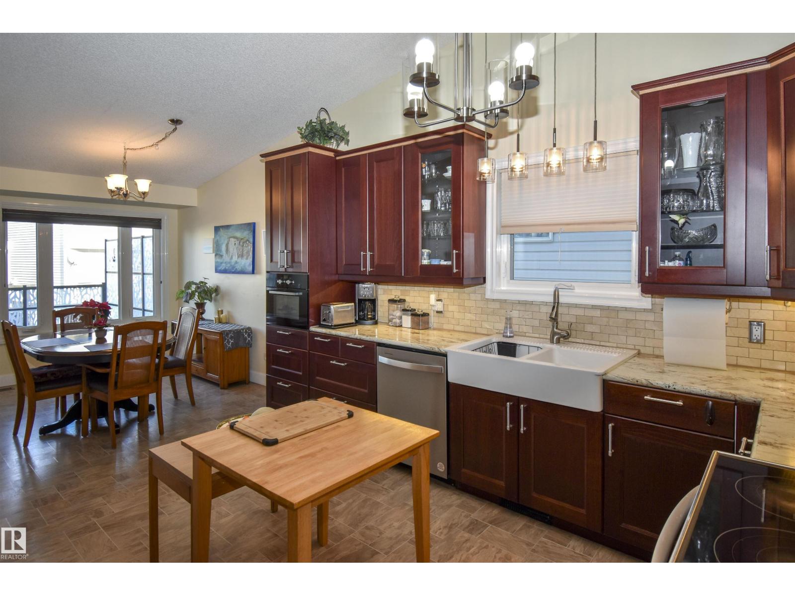 4042 37a Av Nw, Edmonton, Alberta  T6L 7A1 - Photo 7 - E4472264