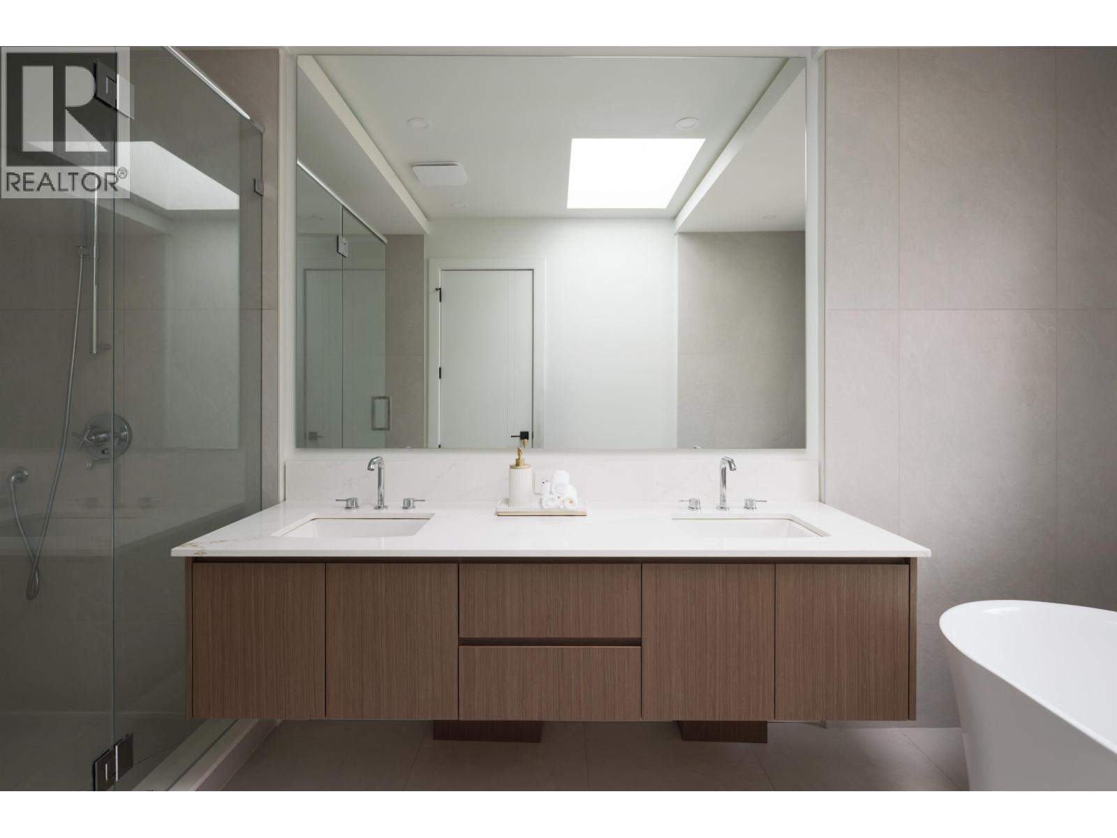 7129 Buffalo Street, Burnaby, British Columbia  V5A 1Y8 - Photo 25 - R3057088