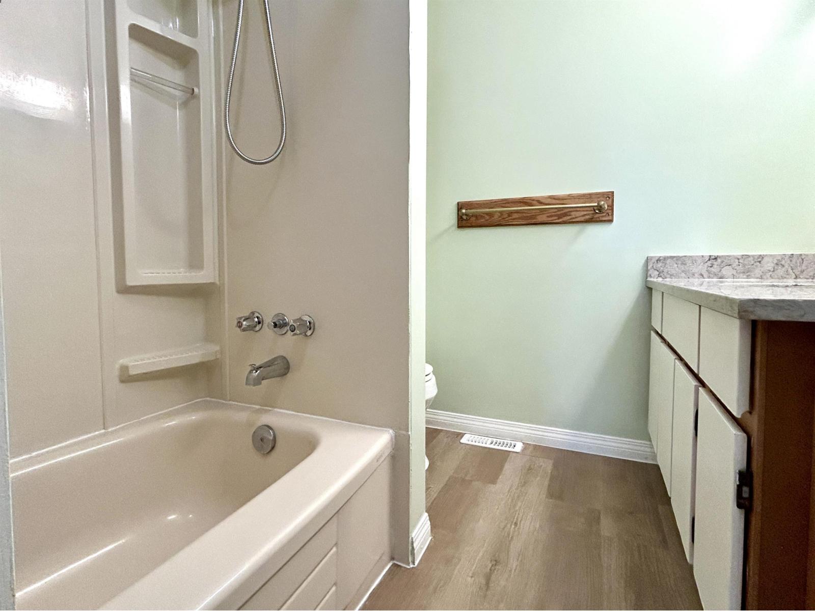 21218 93 Avenue, Langley, British Columbia  V1M 1K3 - Photo 13 - R3086638