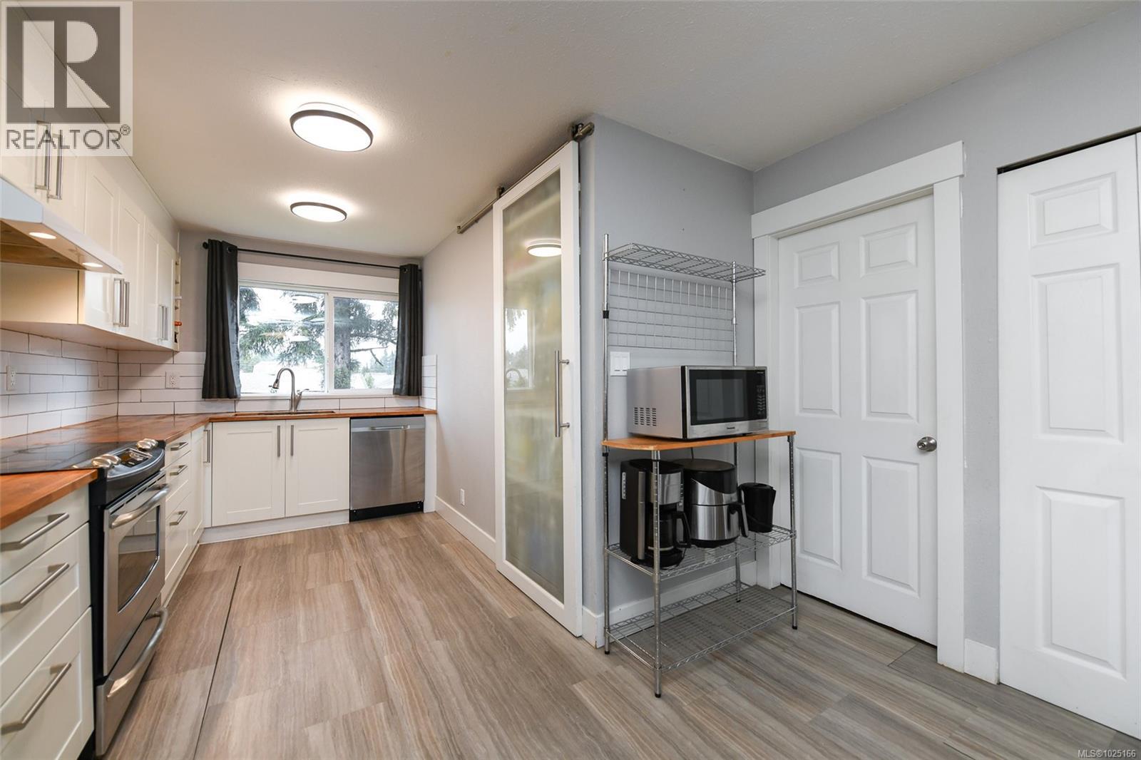 2350b Willemar Ave, Courtenay, British Columbia  V9N 3M8 - Photo 12 - 1025166