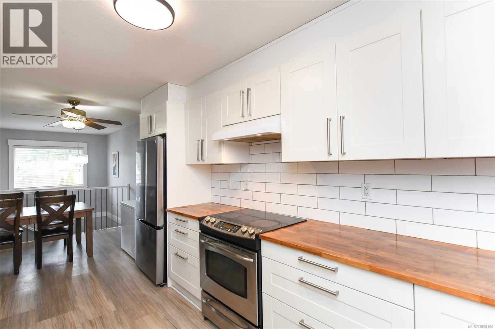 2350b Willemar Ave, Courtenay, British Columbia  V9N 3M8 - Photo 9 - 1025166