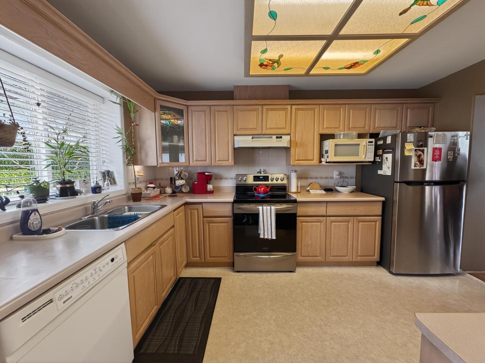 70 34250 Hazelwood Avenue, Abbotsford, British Columbia  V2S 7L4 - Photo 2 - R3085468