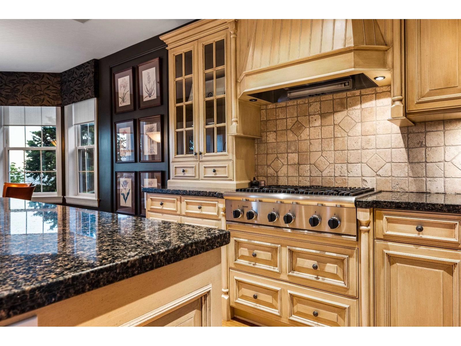 35386 Doneagle Place, Abbotsford, British Columbia  V3G 2X6 - Photo 12 - R3086791