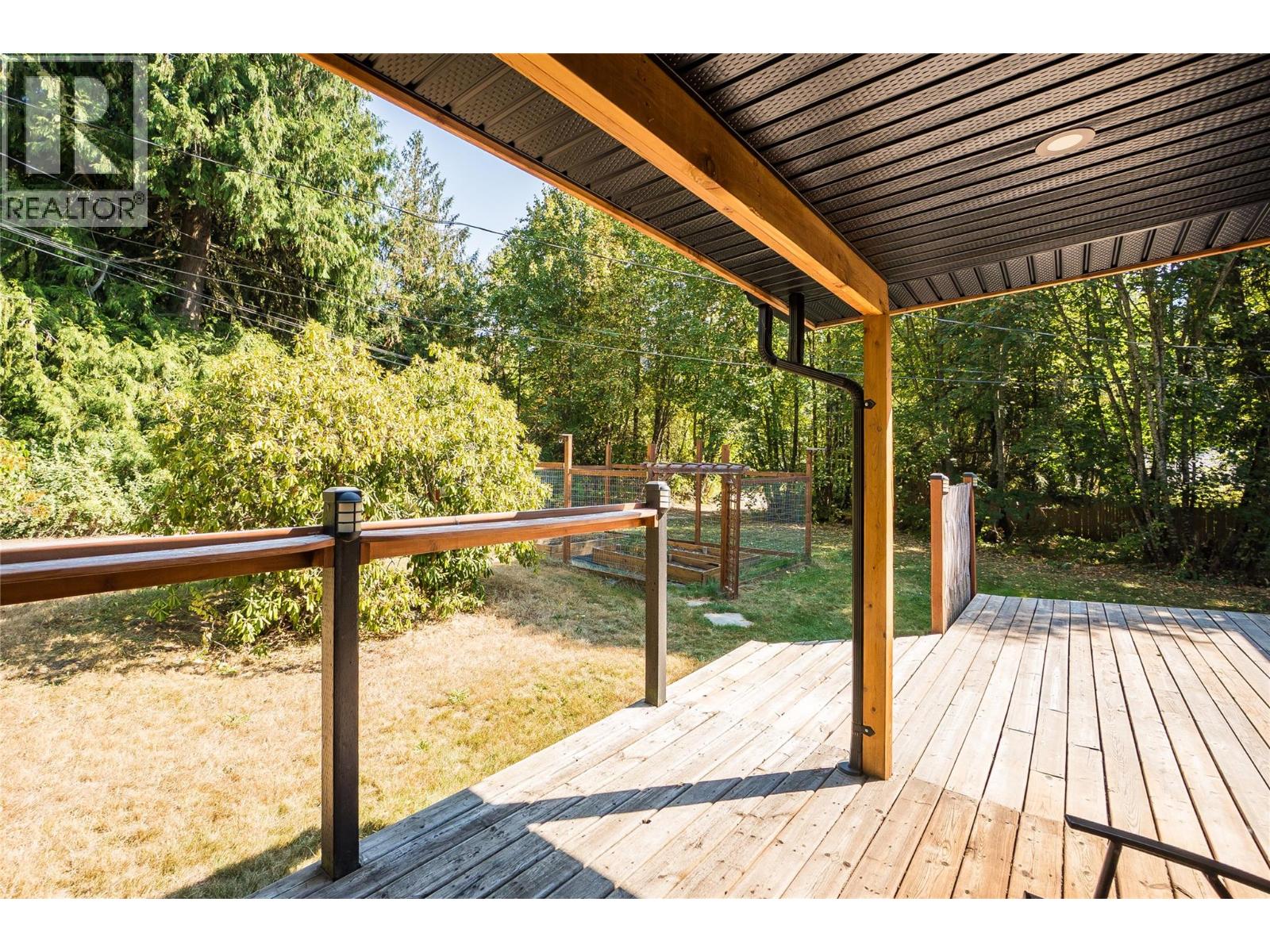 2806 3a Highway, Nelson, British Columbia  V1L 6L9 - Photo 9 - 10374957