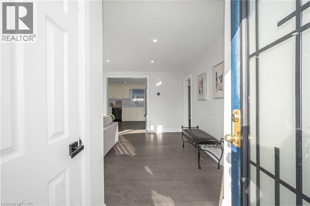 60 West 1st Street, Hamilton, Ontario  L9C 3C3 - Photo 8 - 40798978