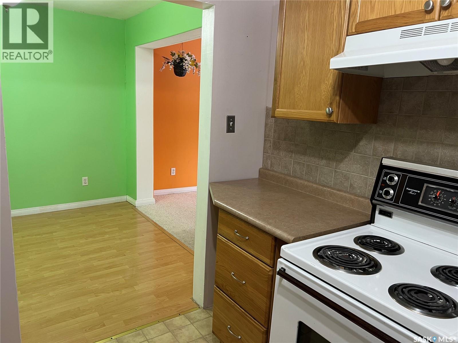 2745 Mcdonald Street, Regina, Saskatchewan  S4N 2Z9 - Photo 10 - SK027888