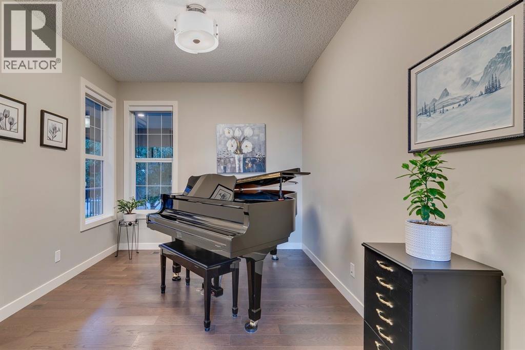 101 Cranarch Common Se, Calgary, Alberta  T3M 1M1 - Photo 5 - A2280343