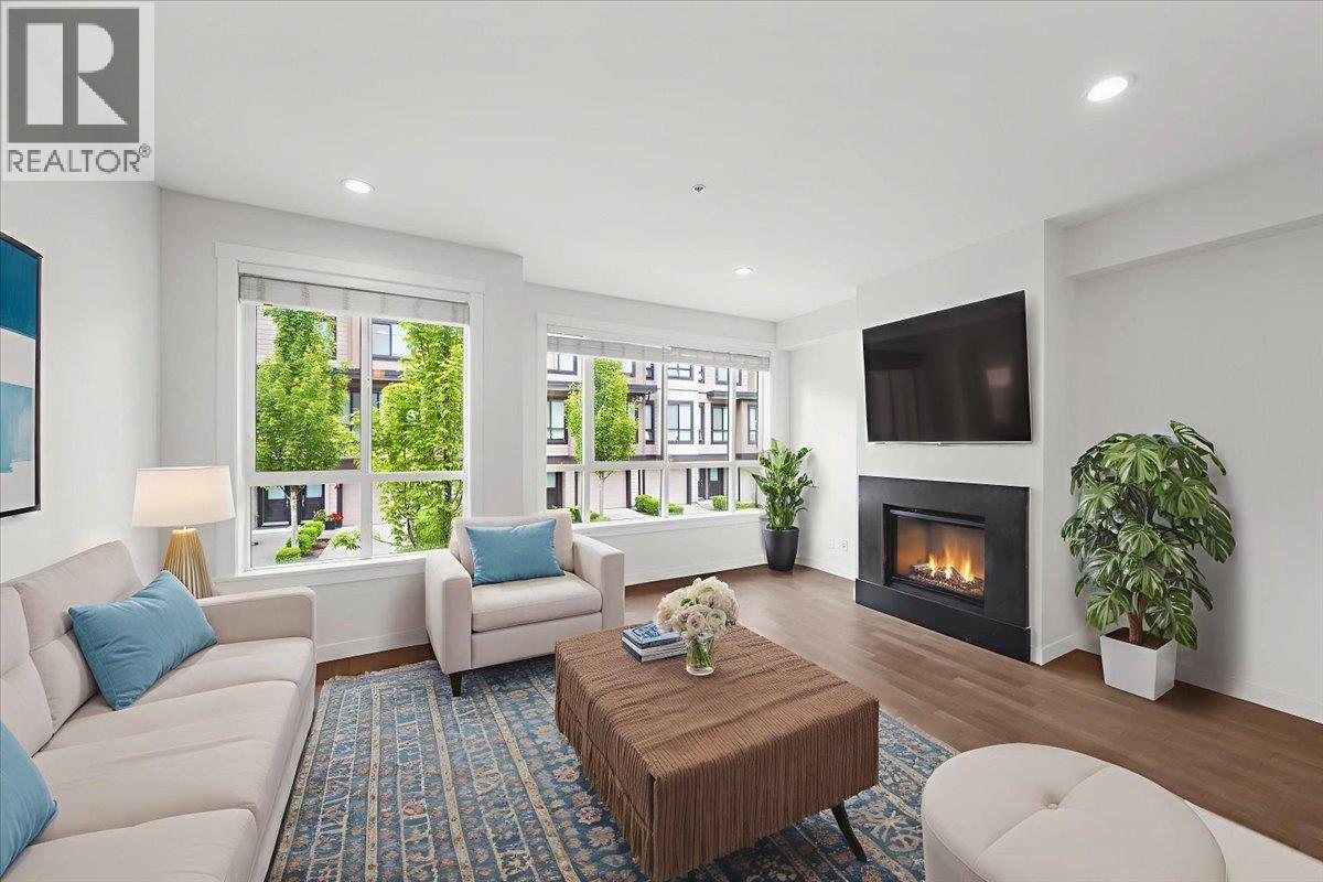 9 100 WOOD STREET, New Westminster, British Columbia