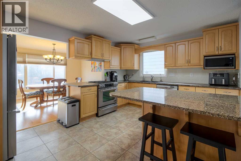 79 Temple Crescent W, Lethbridge, Alberta  T1K 4T3 - Photo 11 - A2283542