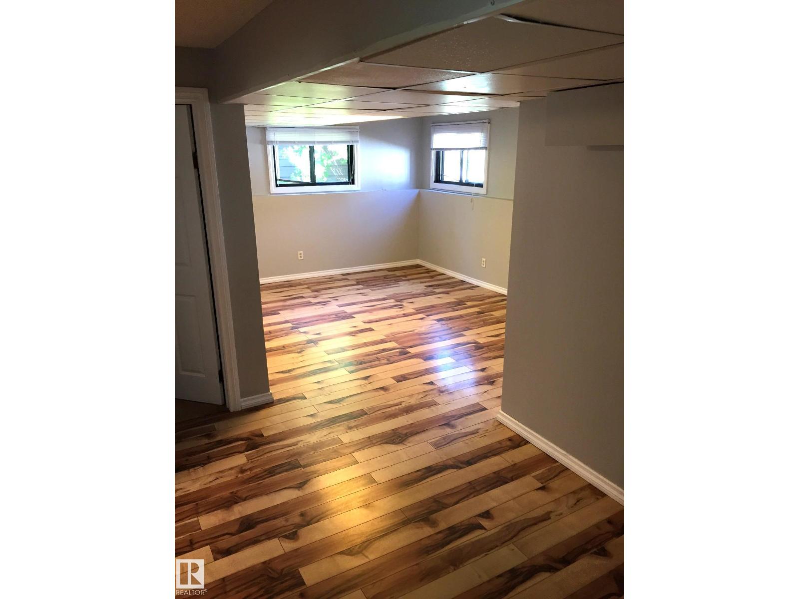 2928 49a St Nw, Edmonton, Alberta  T6L 2X1 - Photo 35 - E4471285