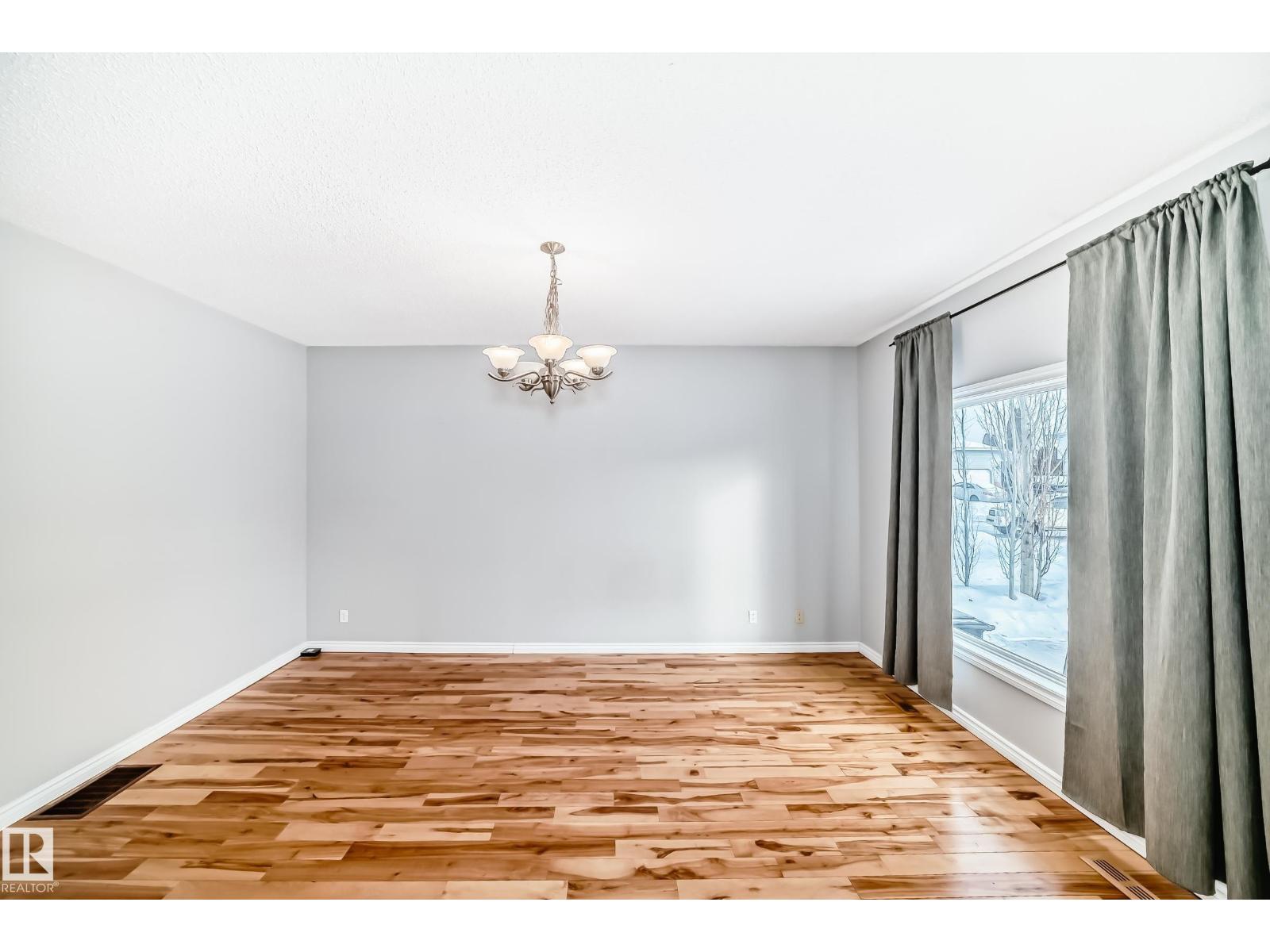 2928 49a St Nw, Edmonton, Alberta  T6L 2X1 - Photo 18 - E4471285