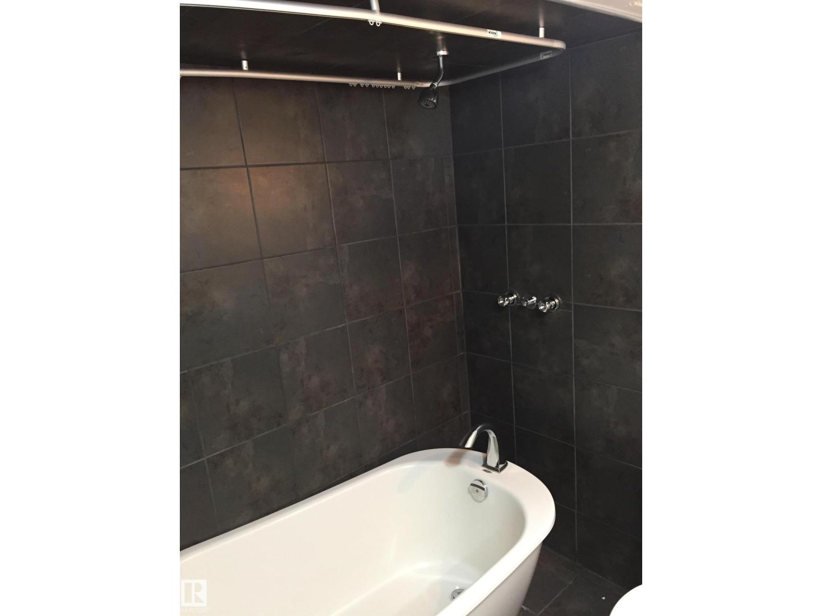 2928 49a St Nw, Edmonton, Alberta  T6L 2X1 - Photo 38 - E4471285