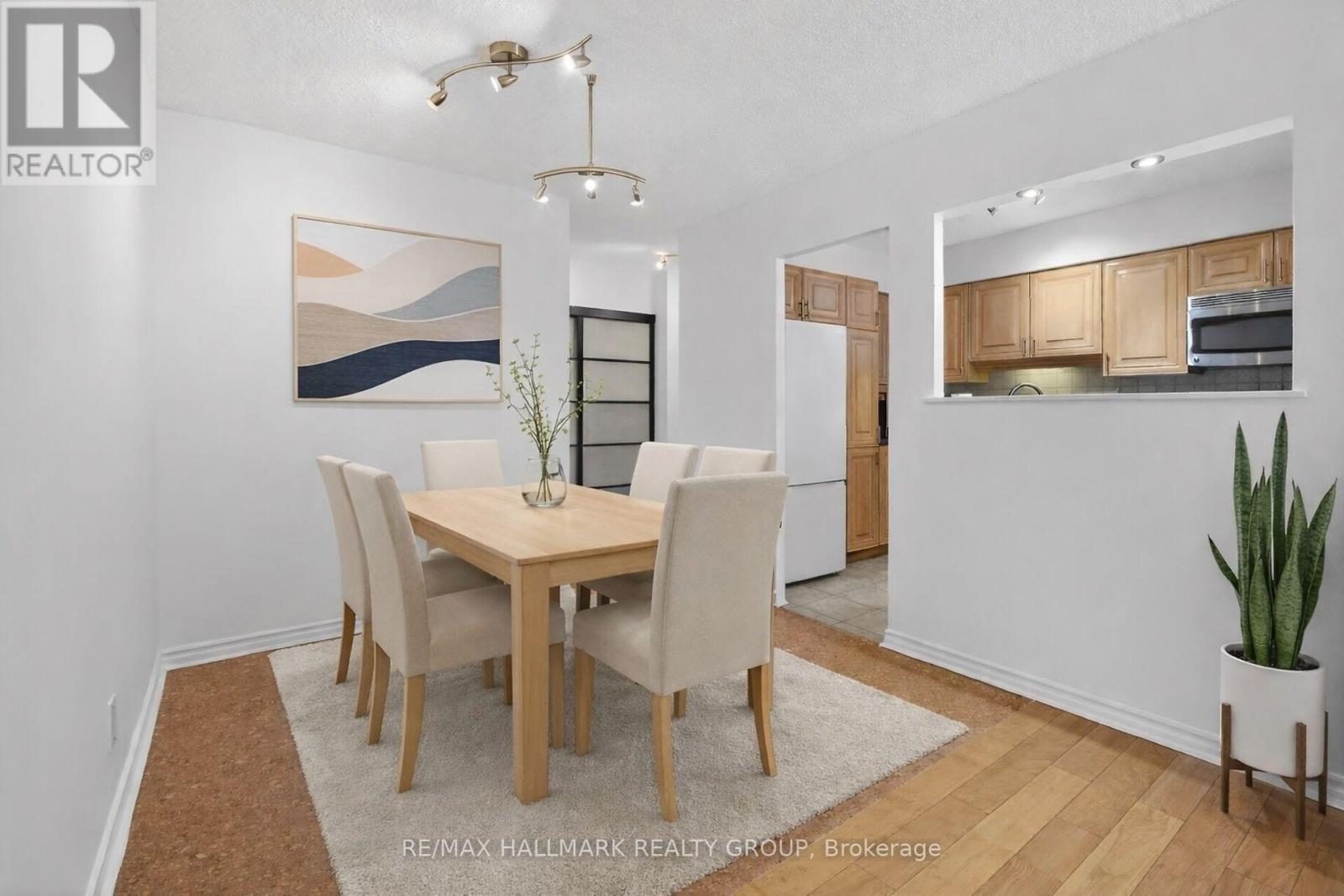 1408 - 158c Mcarthur Avenue, Ottawa, Ontario  K1L 8E7 - Photo 10 - X12759854