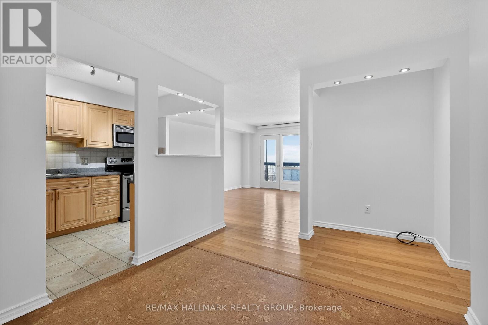 1408 - 158c Mcarthur Avenue, Ottawa, Ontario  K1L 8E7 - Photo 14 - X12759854