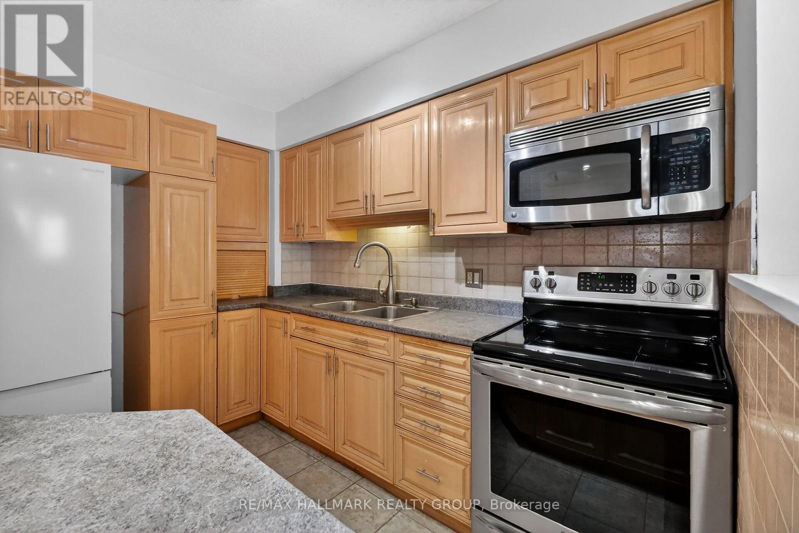 1408 - 158c Mcarthur Avenue, Ottawa, Ontario  K1L 8E7 - Photo 28 - X12759854