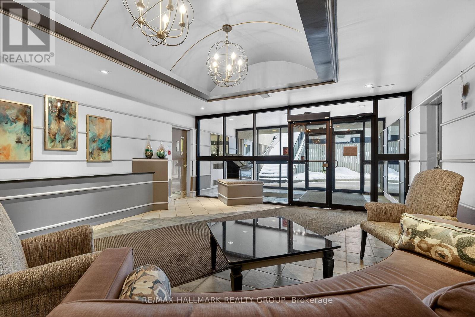 1408 - 158c Mcarthur Avenue, Ottawa, Ontario  K1L 8E7 - Photo 4 - X12759854