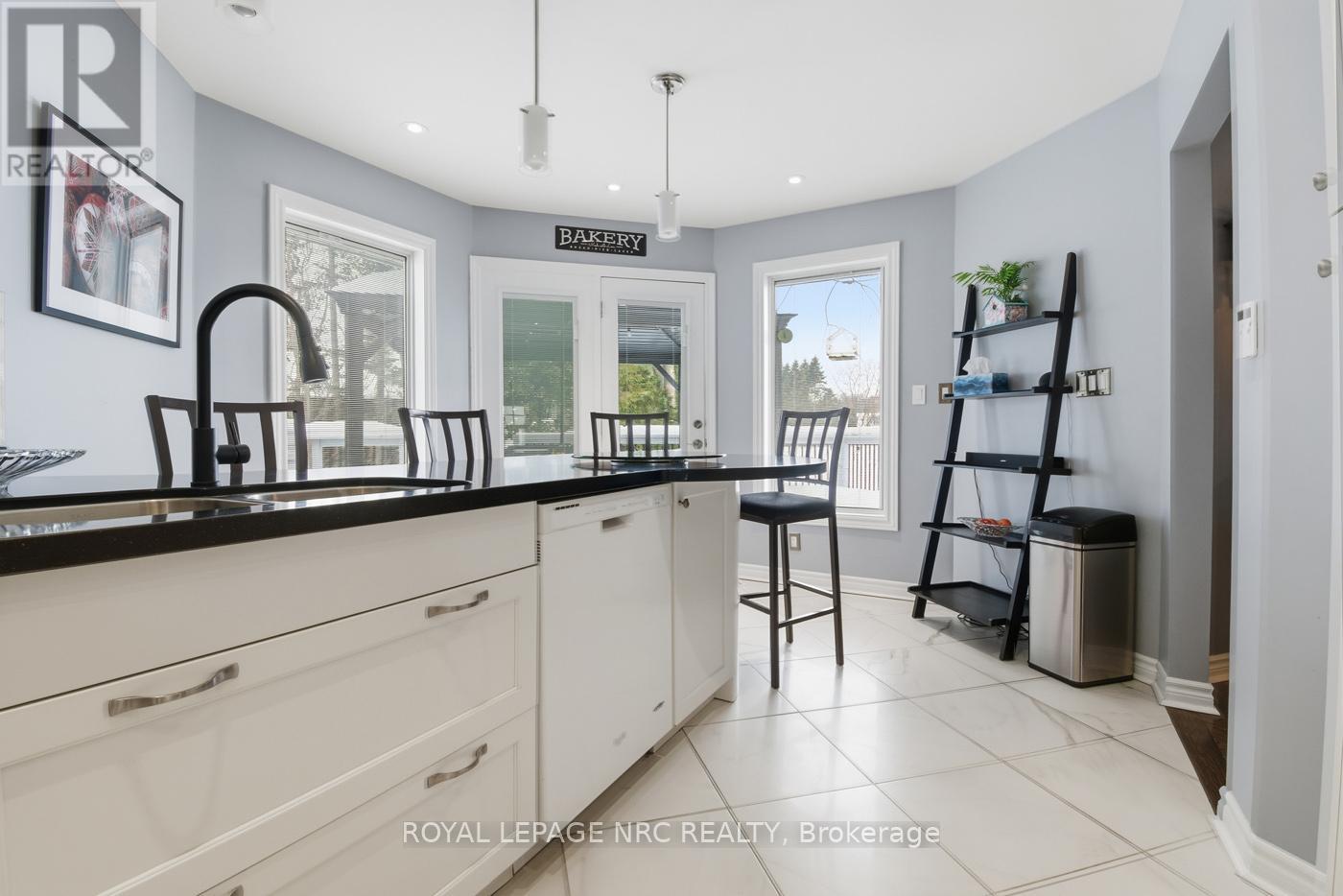 1146 Line Avenue, Pelham, Ontario  L3C 3C4 - Photo 15 - X12759858