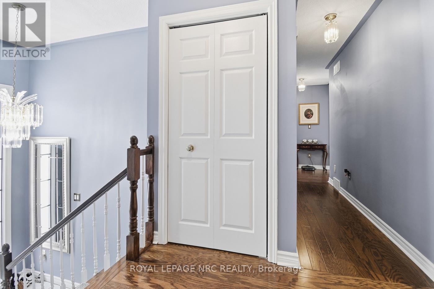 1146 Line Avenue, Pelham, Ontario  L3C 3C4 - Photo 2 - X12759858