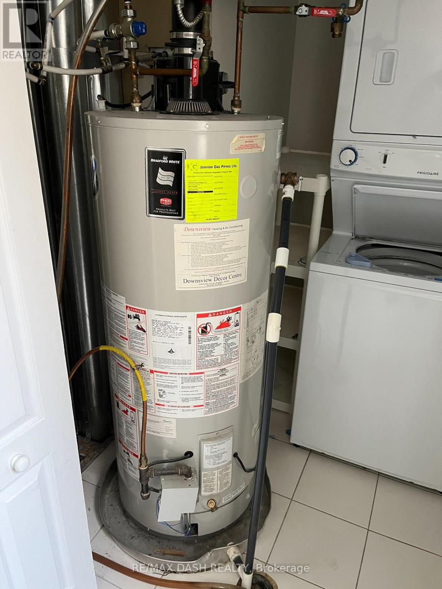 Th32 - 88 Carr Street, Toronto, Ontario  M5T 1B7 - Photo 15 - C12757688