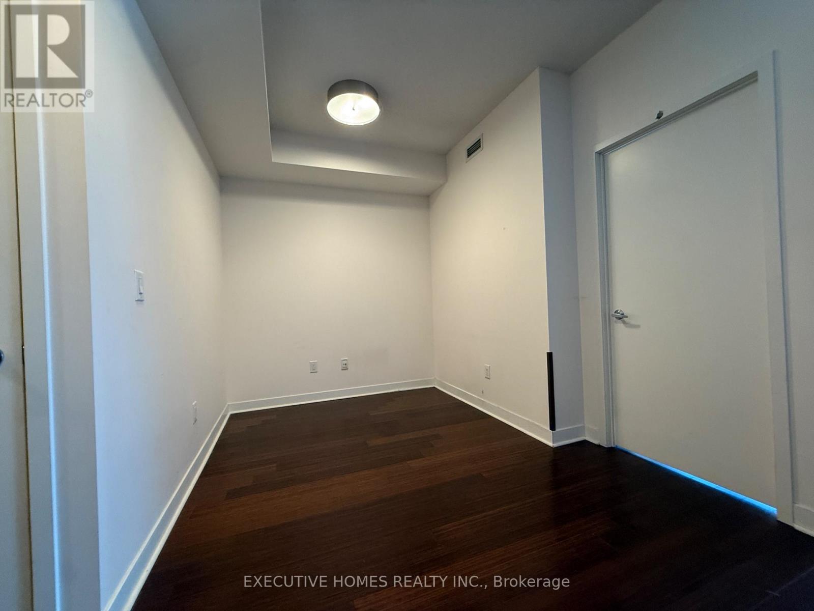 803 - 365 Prince Of Wales Drive, Mississauga, Ontario  L5B 0G6 - Photo 9 - W12759056