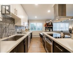 213 36 E 14TH AVENUE, Vancouver, British Columbia
