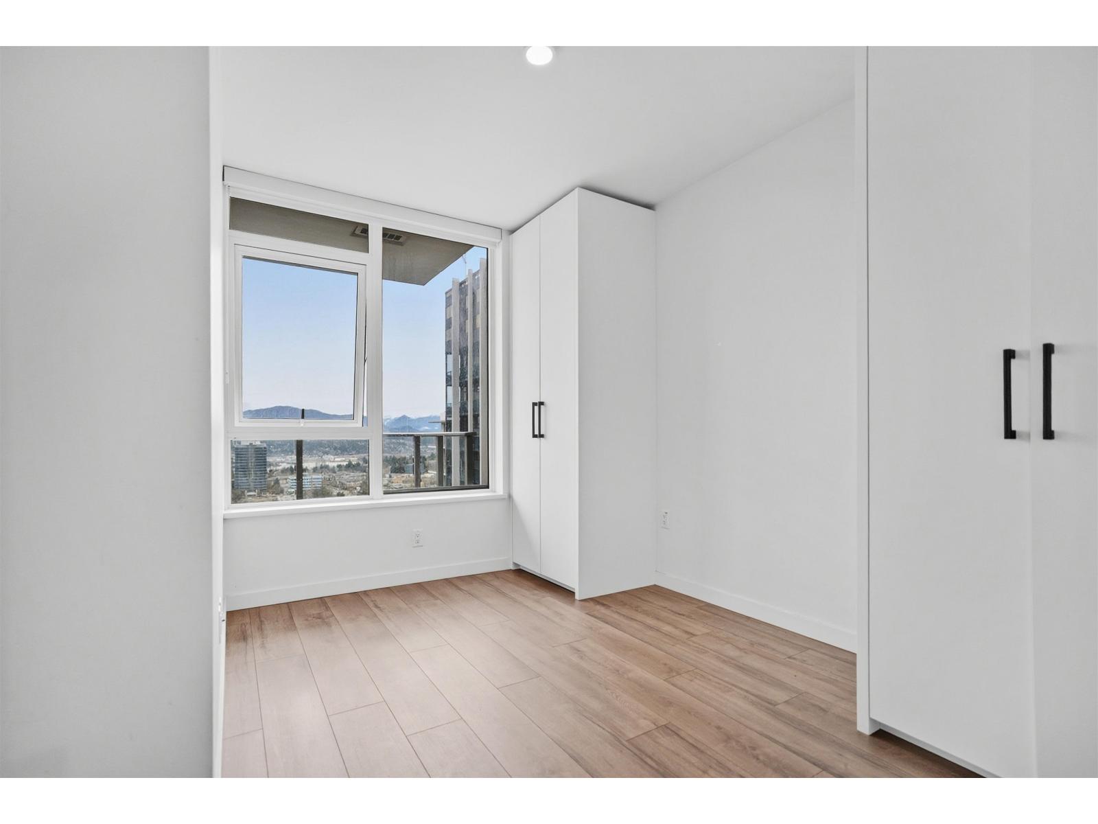 2602 10448 University Drive, Surrey, British Columbia  V3T 0S7 - Photo 12 - R3086707