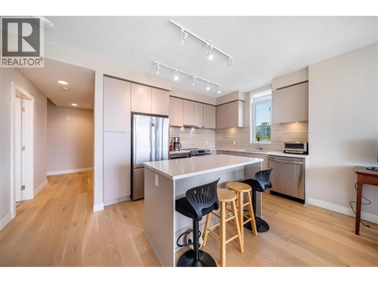 504 8761 University Crescent, Burnaby, British Columbia  V5A 4Y8 - Photo 3 - R3086362