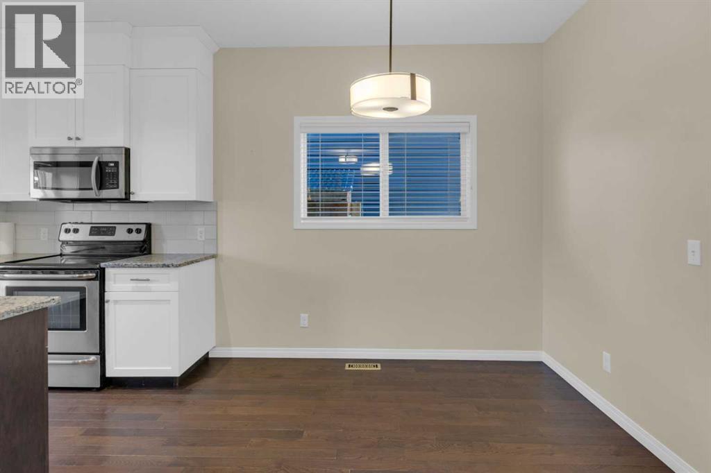 24 Fireside Burrow, Cochrane, Alberta  T4C 0T3 - Photo 7 - A2279551