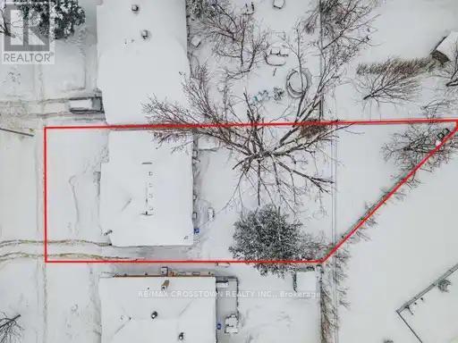 55 Davidson Street, Barrie (Wellington), Ontario  L4M 3S1 - Photo 2 - S12759864