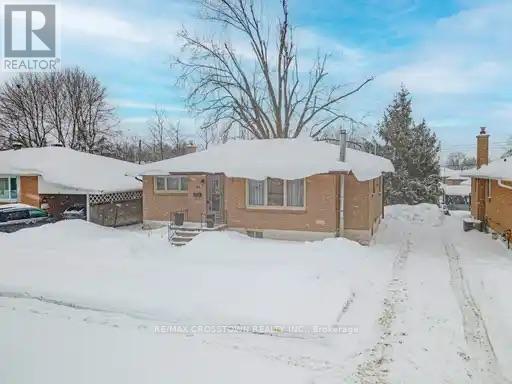 55 Davidson Street, Barrie (Wellington), Ontario  L4M 3S1 - Photo 4 - S12759864