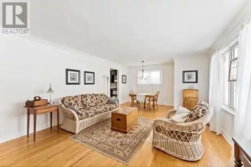 55 Davidson Street, Barrie (Wellington), Ontario  L4M 3S1 - Photo 8 - S12759864