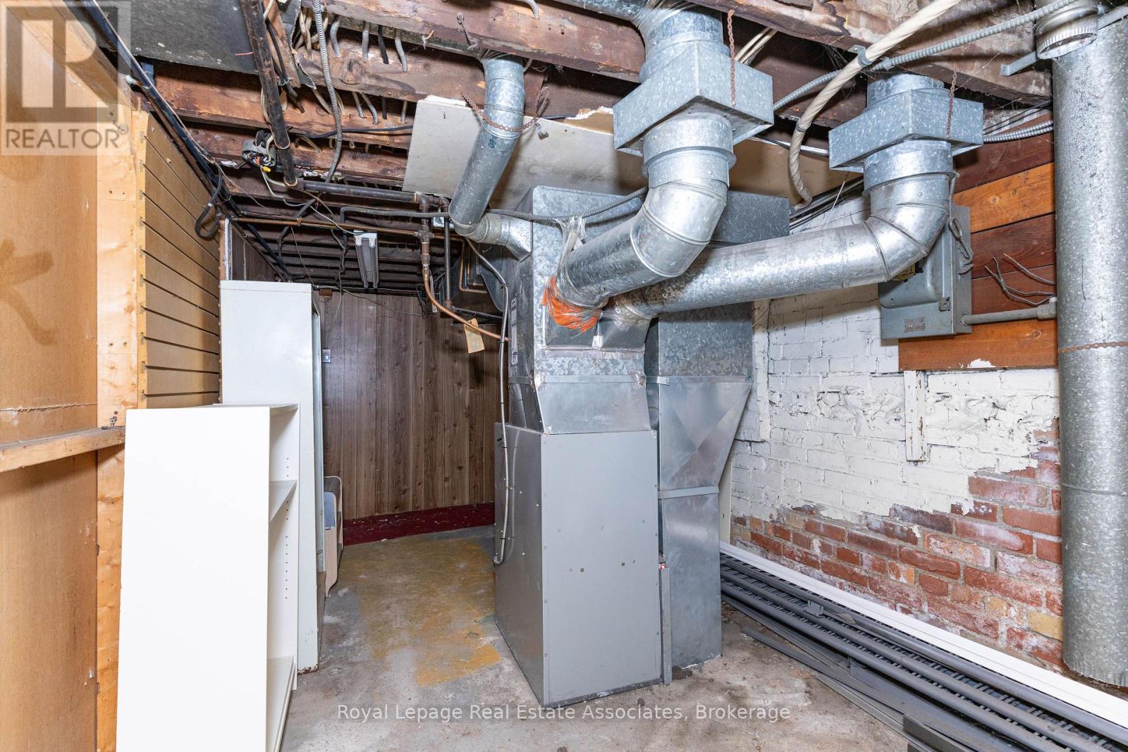 654 Bloor Street W, Toronto, Ontario  M6G 1K9 - Photo 22 - C12633900