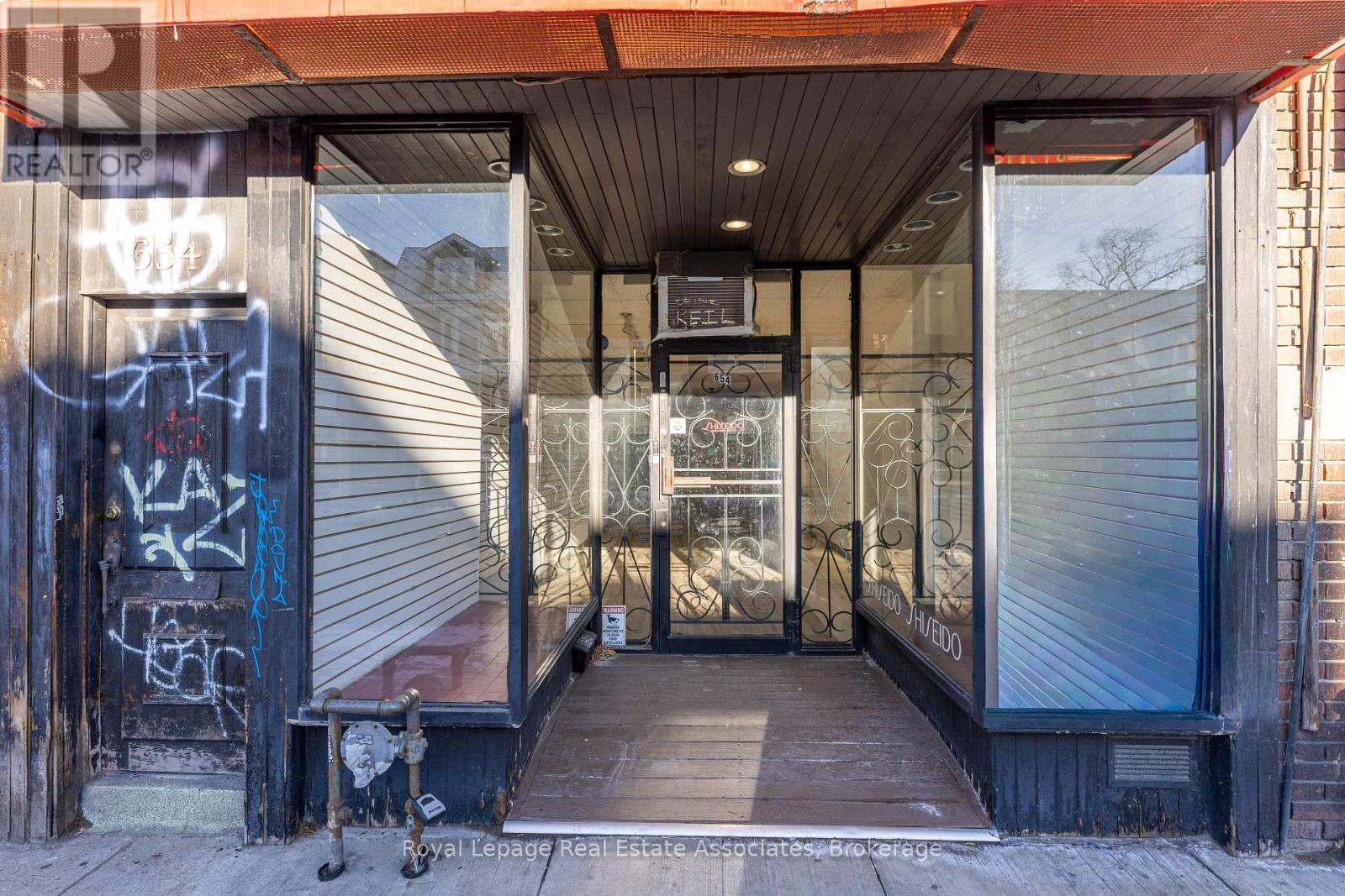 654 Bloor Street W, Toronto, Ontario  M6G 1K9 - Photo 31 - C12633900