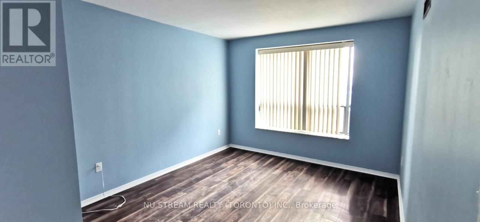 902 - 3 Pemberton Avenue, Toronto, Ontario  M2M 4M1 - Photo 3 - C12744560