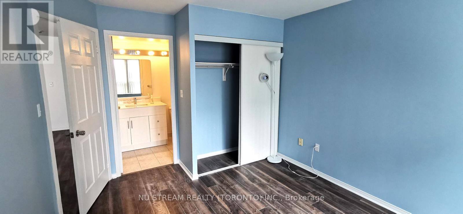 902 - 3 Pemberton Avenue, Toronto, Ontario  M2M 4M1 - Photo 4 - C12744560