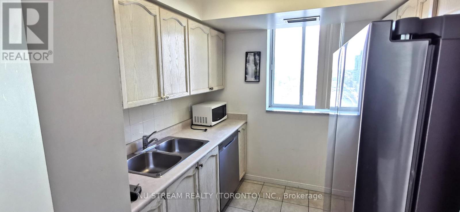 902 - 3 Pemberton Avenue, Toronto, Ontario  M2M 4M1 - Photo 9 - C12744560