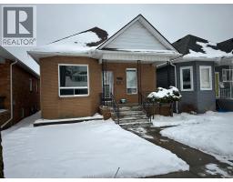 953 GLADSTONE, Windsor, Ontario