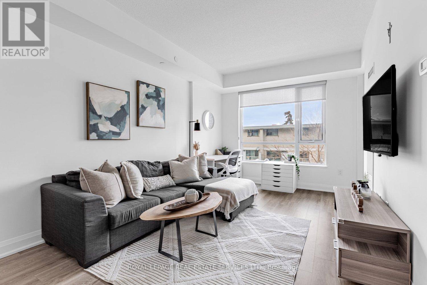 302 - 2800 Keele Street N, Toronto, Ontario  M3M 2G4 - Photo 1 - W12759842