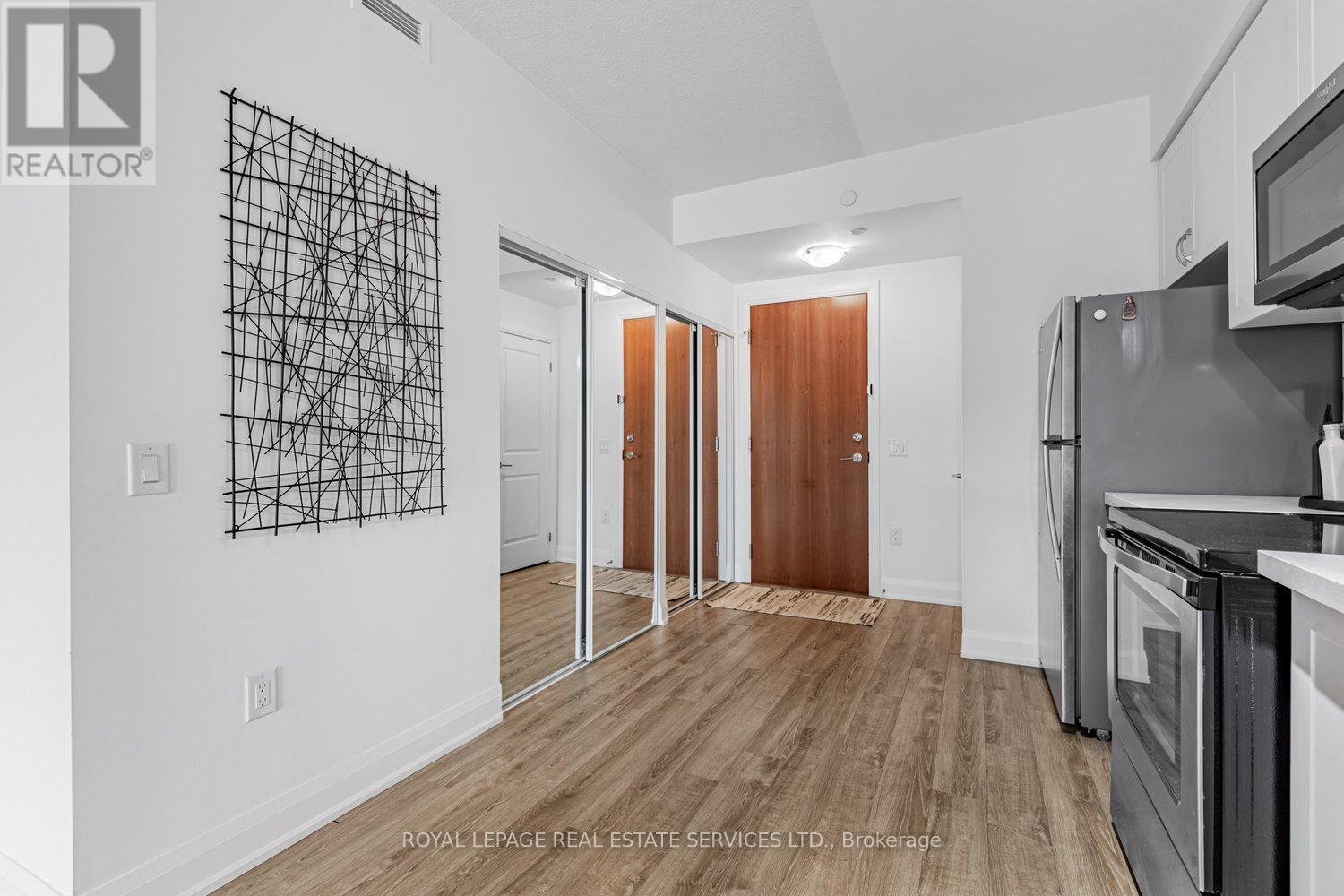 302 - 2800 Keele Street N, Toronto, Ontario  M3M 2G4 - Photo 5 - W12759842